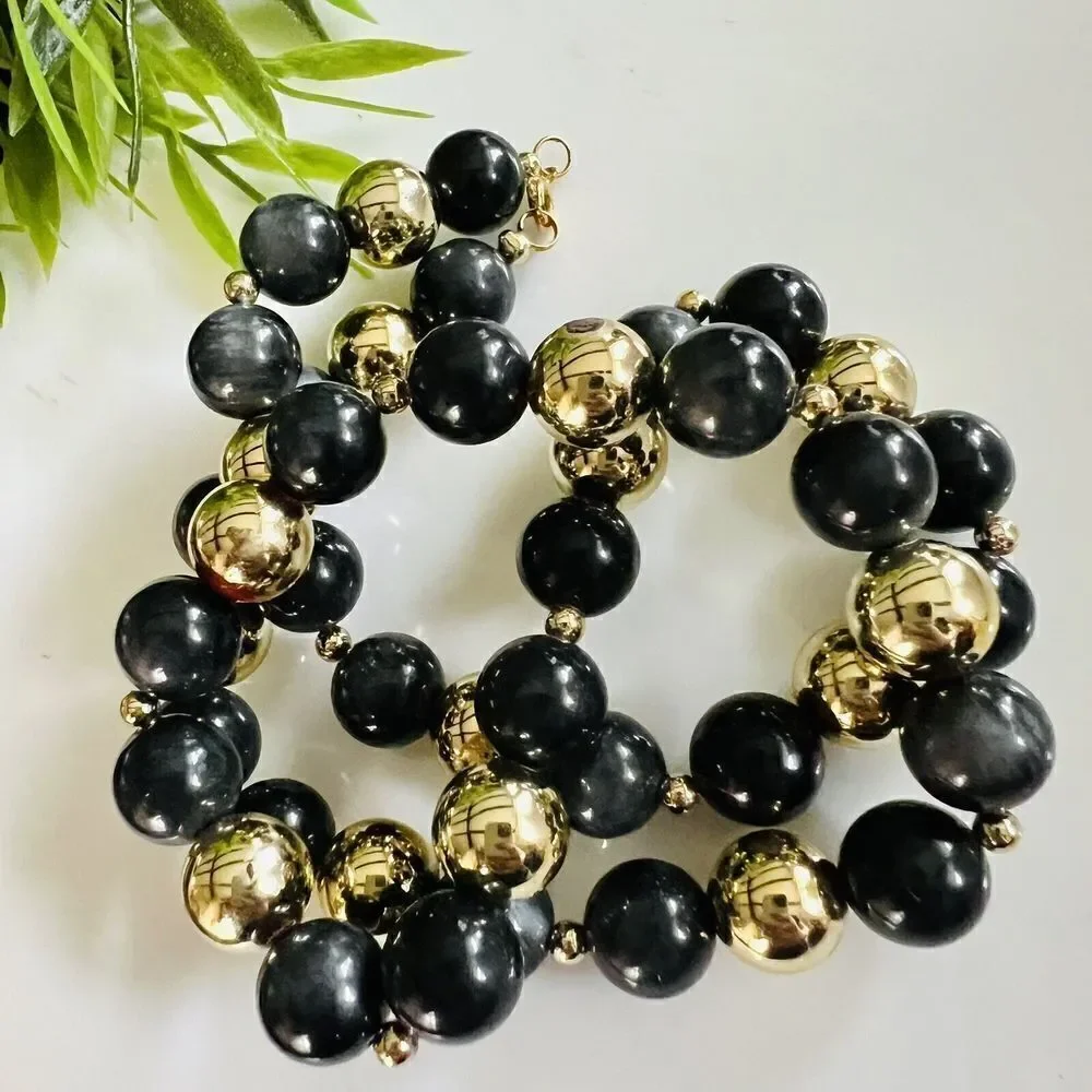 Vintage Black Gold Tone Lucite Statement Beaded Beads Pretty Necklace 1074